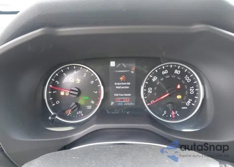 2022 Toyota Rav4 Xle z USA, uszkodzony, nr VIN 2T3P1RFV1NC258051